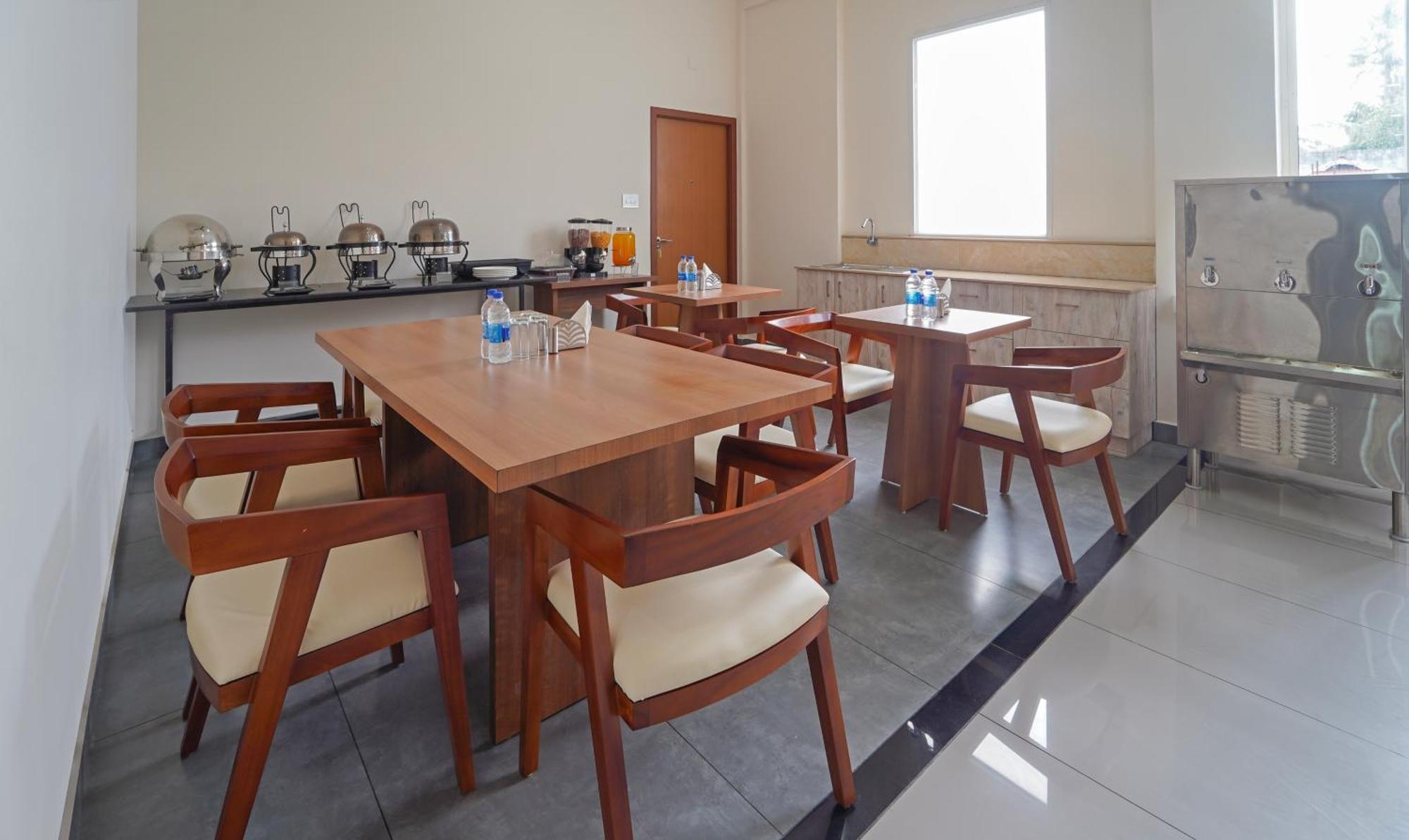 Itsy Hotels Avani Stays, Vyttila, Kochi エクステリア 写真