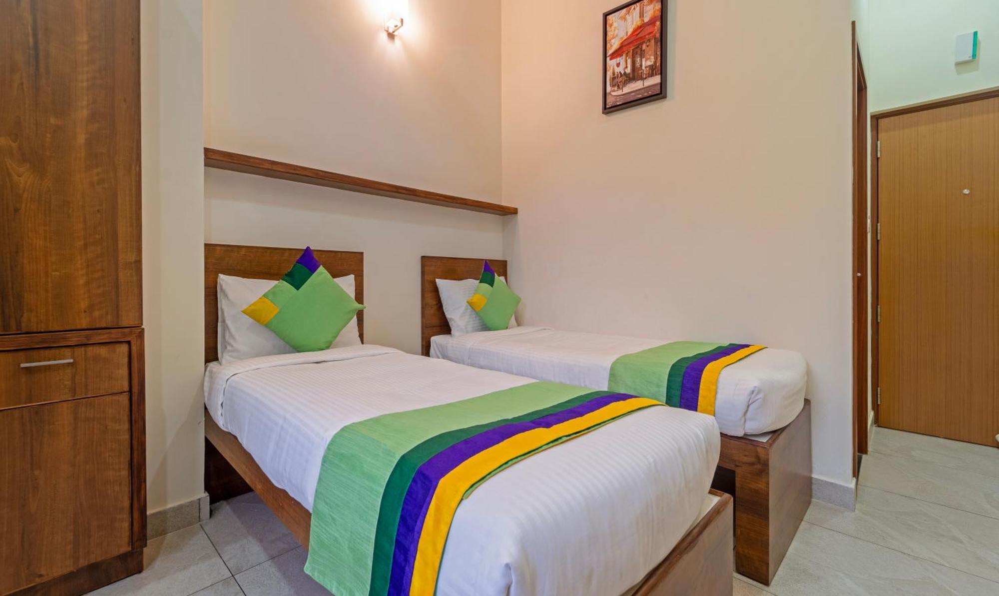 Itsy Hotels Avani Stays, Vyttila, Kochi エクステリア 写真