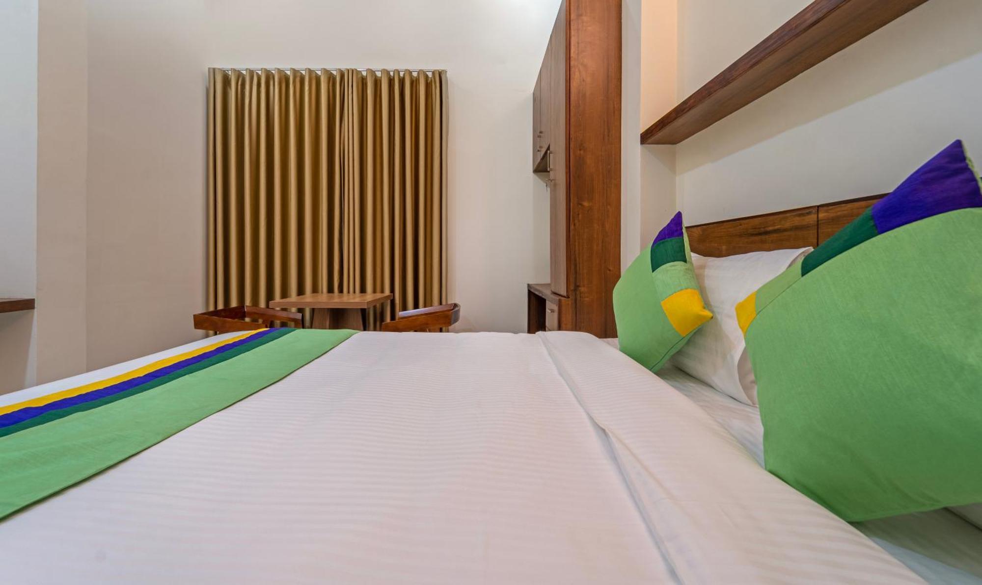 Itsy Hotels Avani Stays, Vyttila, Kochi エクステリア 写真