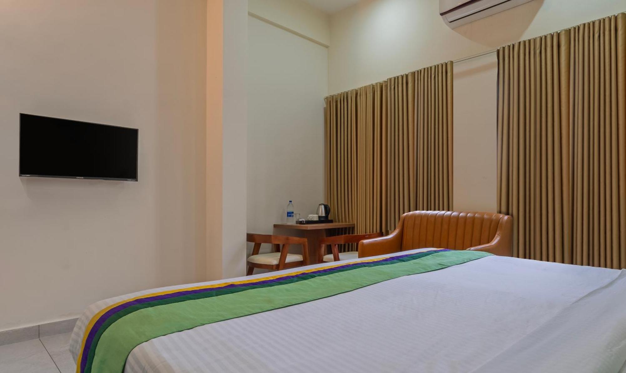 Itsy Hotels Avani Stays, Vyttila, Kochi エクステリア 写真