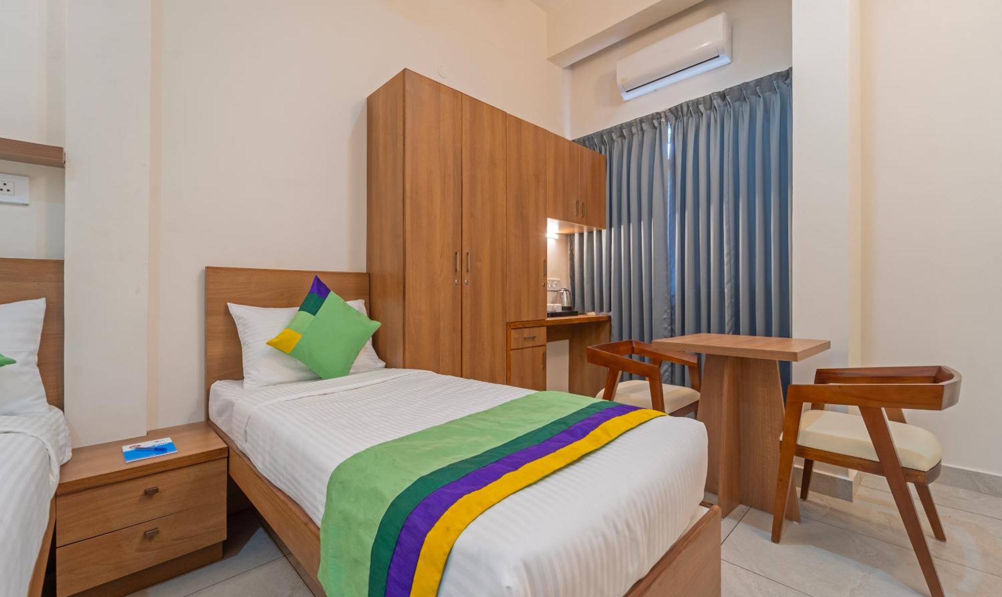 Itsy Hotels Avani Stays, Vyttila, Kochi エクステリア 写真