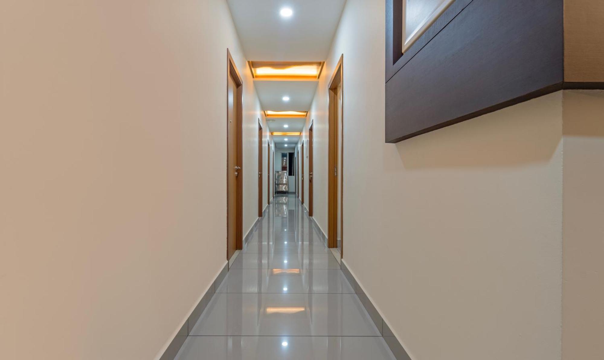 Itsy Hotels Avani Stays, Vyttila, Kochi エクステリア 写真